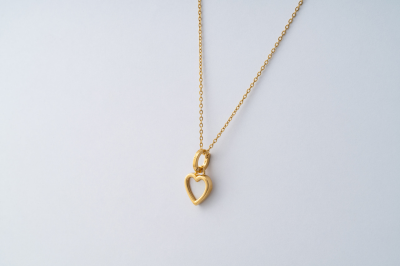 COLAR  MAJORICA HEART PRATA DOURADA